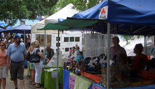 Image: Noosa Marina Markets